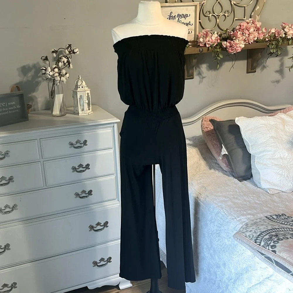 Comfy Strapless Black Knit Jumpsuit Strapless